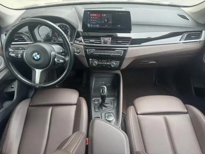 BMW X1 2022 Model sDrive25Li Leading Model – фото 8