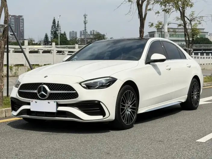 Mercedes-Benz C-Class 2025 Model C 260 L Sports Edition – фото 1