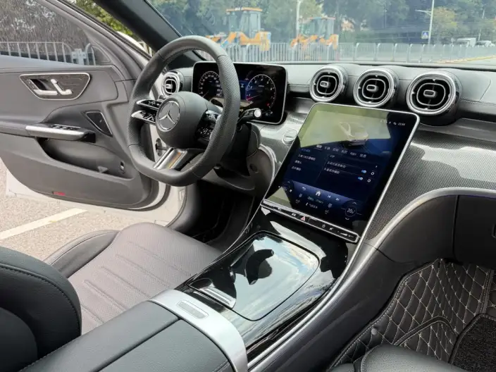 Mercedes-Benz C-Class 2025 Model C 260 L Sports Edition – фото 9