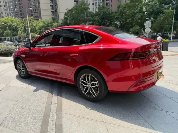 Qin Plus EV 2021 Model 400KM Luxury Model – фото 4