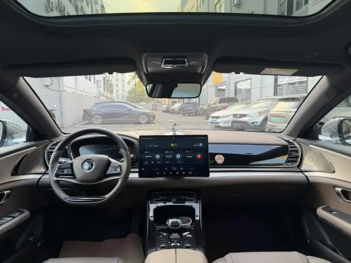 BYD Han EV 2023 Model Champion Edition 506KM Noble Model – фото 9