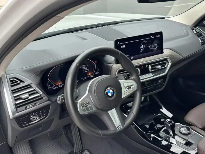 BMW X3 2023 Model xDrive30i Exclusive Model M Night Set – фото 9