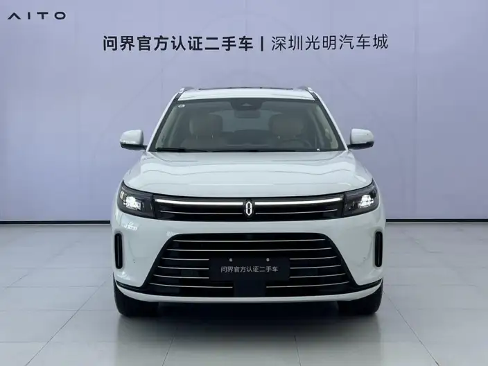 Aito M7 2022 Model 4WD Deluxe Edition – фото 2