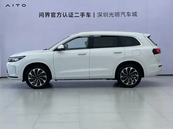 Aito M7 2022 Model 4WD Deluxe Edition – фото 3
