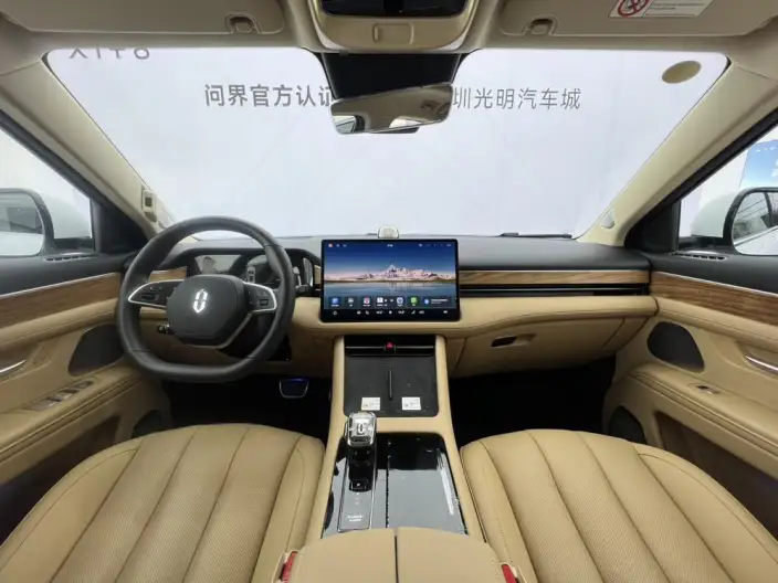 Aito M7 2022 Model 4WD Deluxe Edition – фото 7