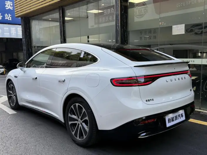 Luxeed R7 2024 Model EV 100kWh Max Rear Drive Edition