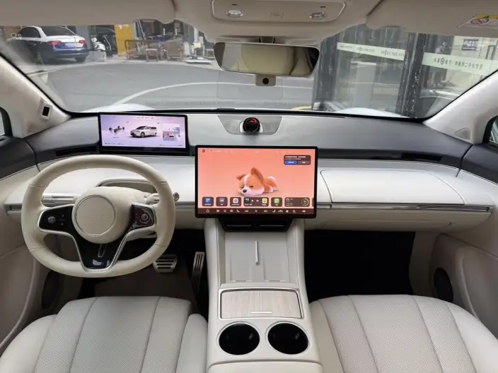 Luxeed R7 2024 Model EV 100kWh Max Rear Drive Edition – фото 7