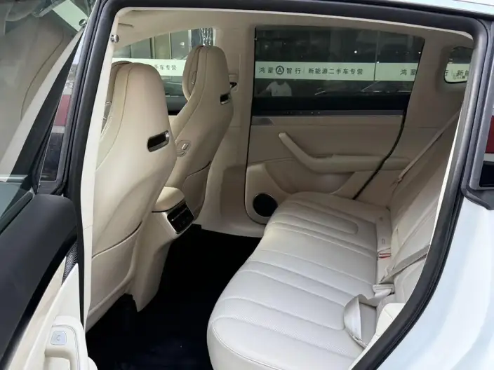 Luxeed R7 2024 Model EV 100kWh Max Rear Drive Edition – фото 9