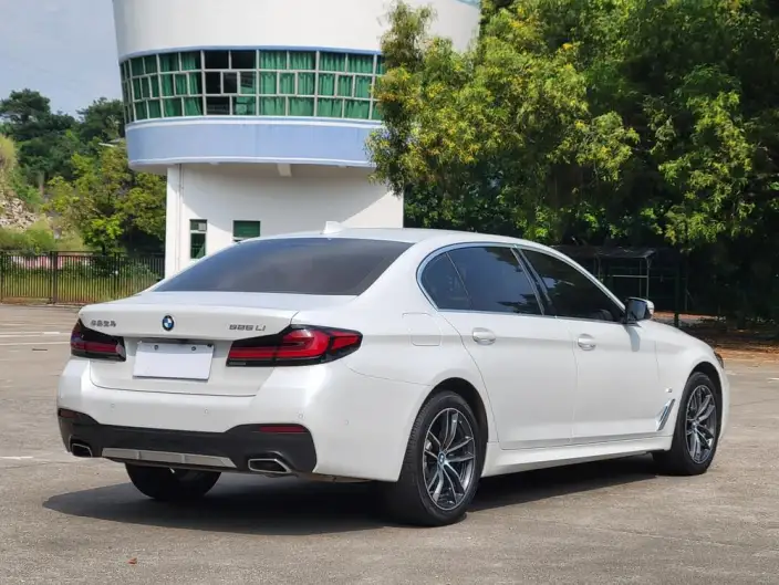 BMW 5 Series 2022 Model Facelift II 525Li M Sports Set – фото 7