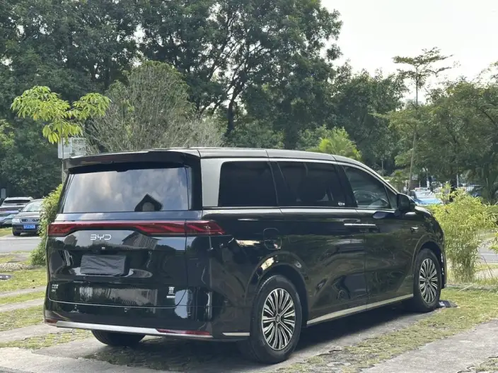 Xia 2025 Model DM-i 180KM Excellence Model – фото 7