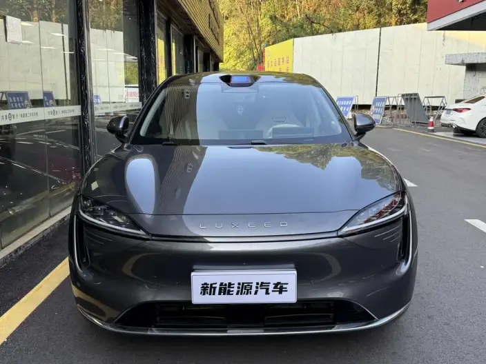 Luxeed R7 2024 Model EV 100kWh UItra 4WD Edition