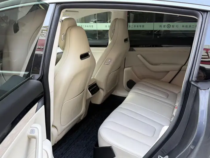 Luxeed R7 2024 Model EV 100kWh UItra 4WD Edition – фото 9