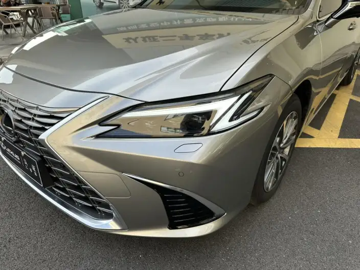 Lexus ES 2025 Model 200 Premium – фото 8