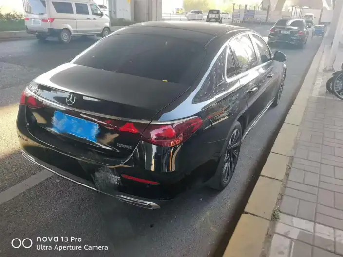 Mercedes-Benz E-Class 2024 Model E 300 L Luxury Model sedan – фото 5