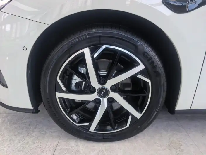 BYD Seal 07DM 2026 Model DM-i 230KM Flagship Model – фото 7