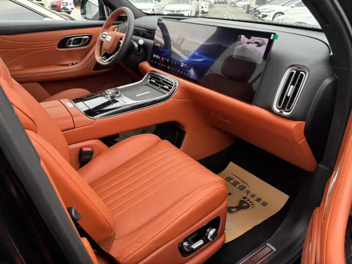 Geely M9 2025 Model 210km 4WD Pilot Edition – фото 6