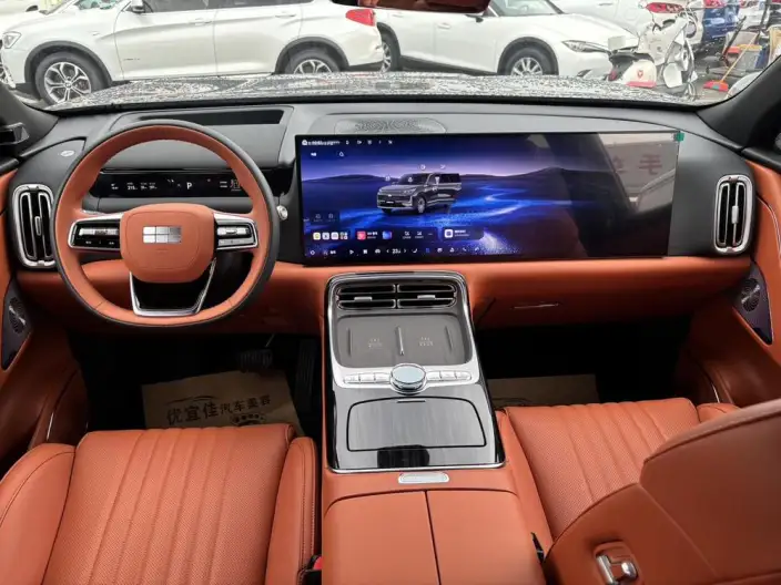 Geely M9 2025 Model 210km 4WD Pilot Edition – фото 9