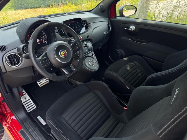 Abarth 695 2024 модификация 1.4T автоматическое Qian Drive 4 seat параллельный импорт Imported – фото 7