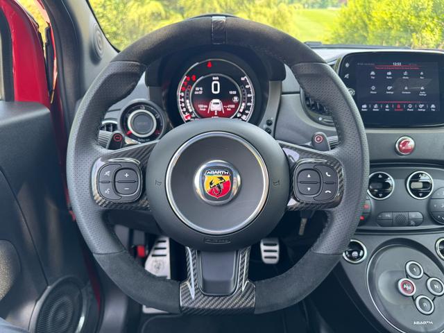 Abarth 695 2024 модификация 1.4T автоматическое Qian Drive 4 seat параллельный импорт Imported – фото 13