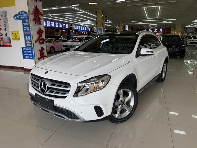 Mercedes-Benz GLA 2019 GLA 200 Dynamic – фото 1