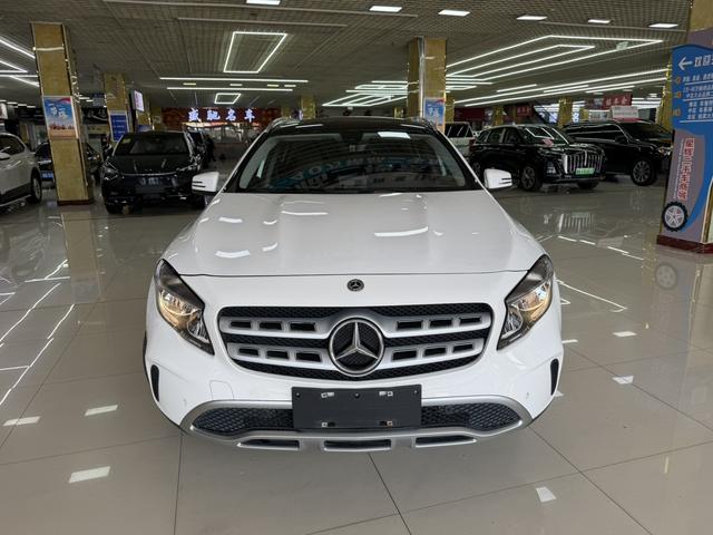 Mercedes-Benz GLA 2019 GLA 200 Dynamic – фото 2