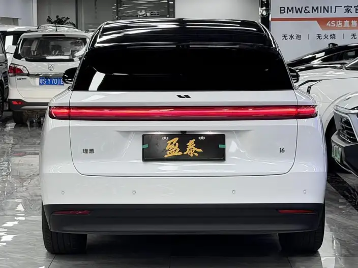 Li Auto i6 2025 Model 2WD Standard Edition – фото 6