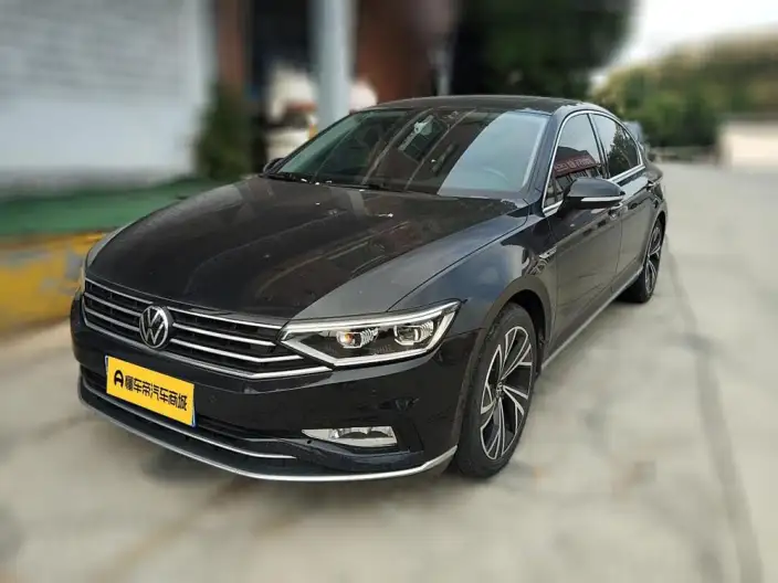 Volkswagen Magotan 2021 Model 330TSI DSG 30th Anniversary Memorial Edition – фото 1
