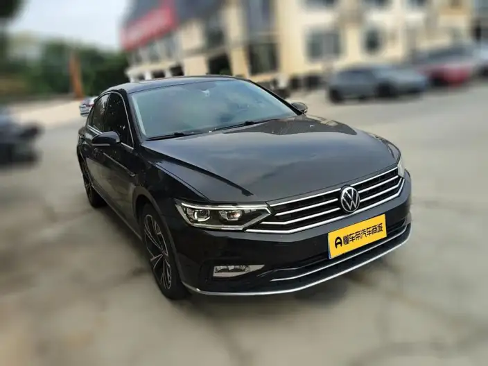 Volkswagen Magotan 2021 Model 330TSI DSG 30th Anniversary Memorial Edition – фото 3