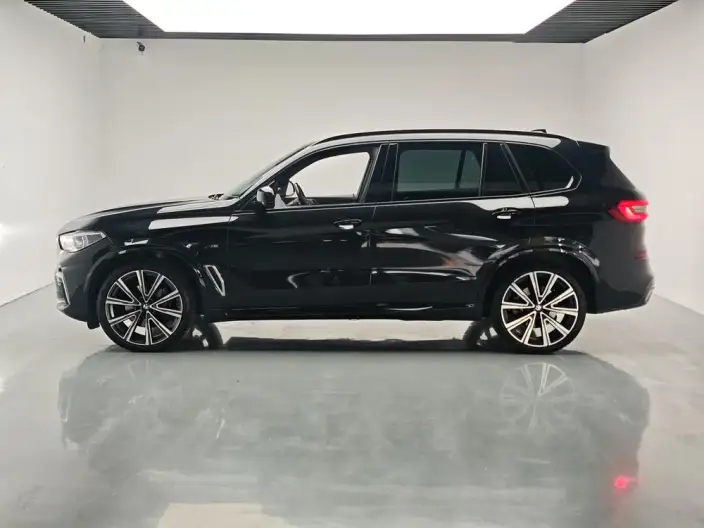 BMW X5 2022 Model xDrive 40Li M Sports Set – фото 4