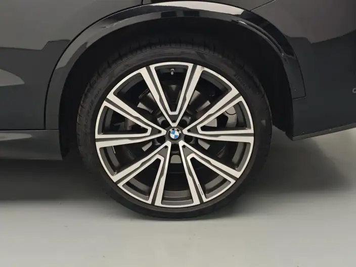 BMW X5 2022 Model xDrive 40Li M Sports Set – фото 9