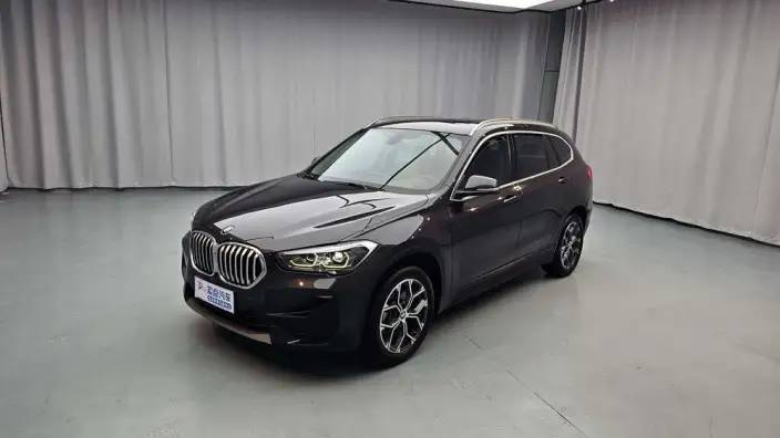 BMW X1 2022 Model sDrive25Li Leading Model – фото 1