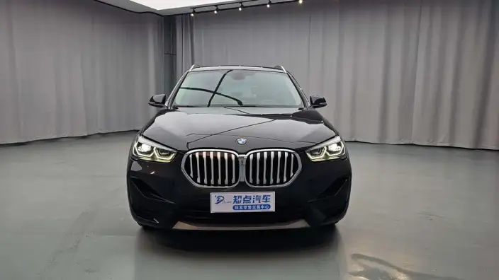 BMW X1 2022 Model sDrive25Li Leading Model – фото 2