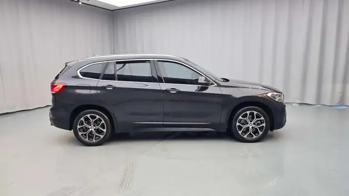 BMW X1 2022 Model sDrive25Li Leading Model – фото 8