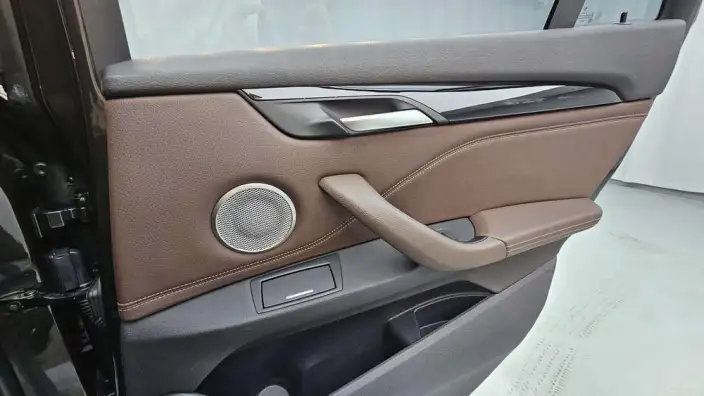 BMW X1 2022 Model sDrive25Li Leading Model – фото 10