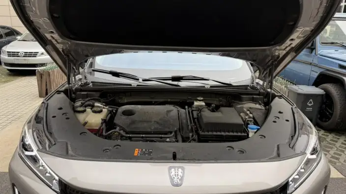 Roewe D5X DMH 2024 Model 135 Technology Edition – фото 7