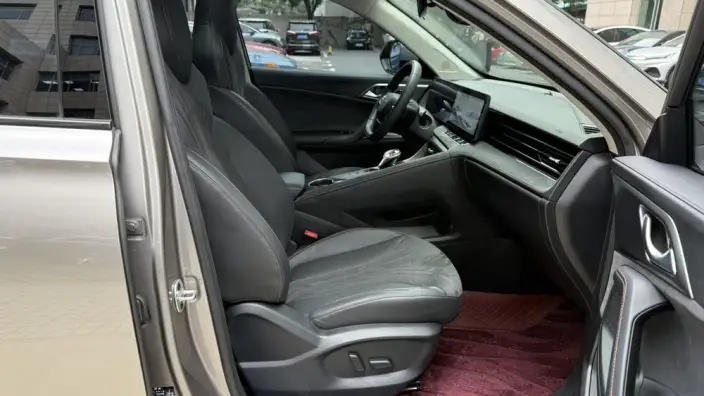 Roewe D5X DMH 2024 Model 135 Technology Edition – фото 9