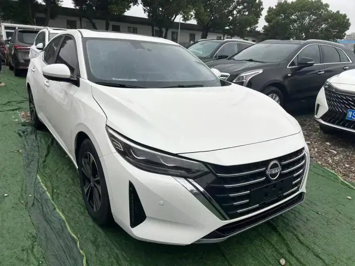 Nissan Sylphy 2023 Model 1.6L CVT Yuexiang Edition – фото 3