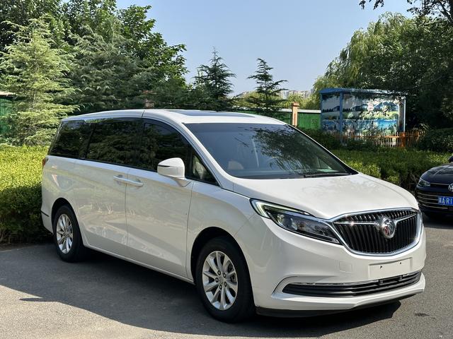 Buick GL8 2017 ES 28T Comfort China V – фото 2
