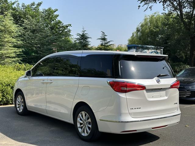 Buick GL8 2017 ES 28T Comfort China V – фото 3
