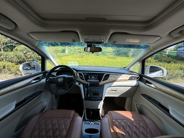 Buick GL8 2017 ES 28T Comfort China V – фото 9