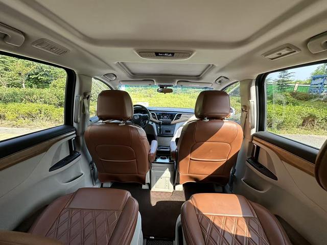 Buick GL8 2017 ES 28T Comfort China V – фото 10