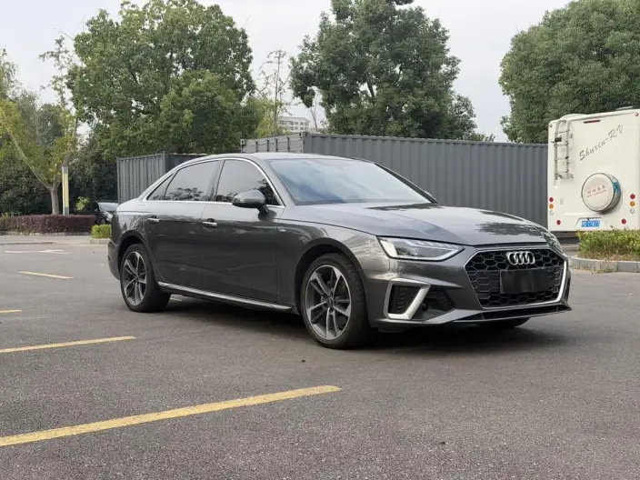 Audi A4 L 2023 Model 40 TFSI Fashion Dynamic Model – фото 3