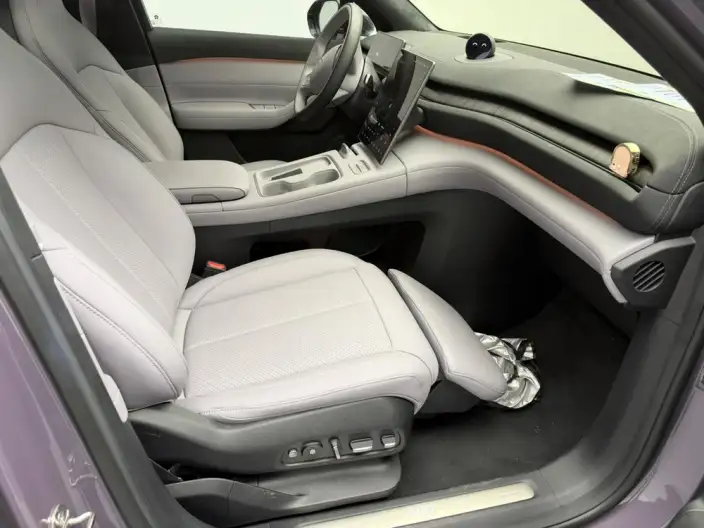 NIO EC6 2024 Model 75kWh – фото 8