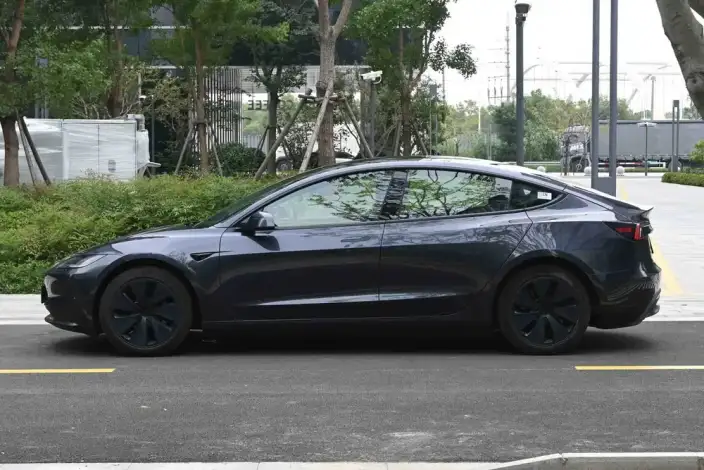 Model 3 2023 Model Rear-wheel drive version – фото 4