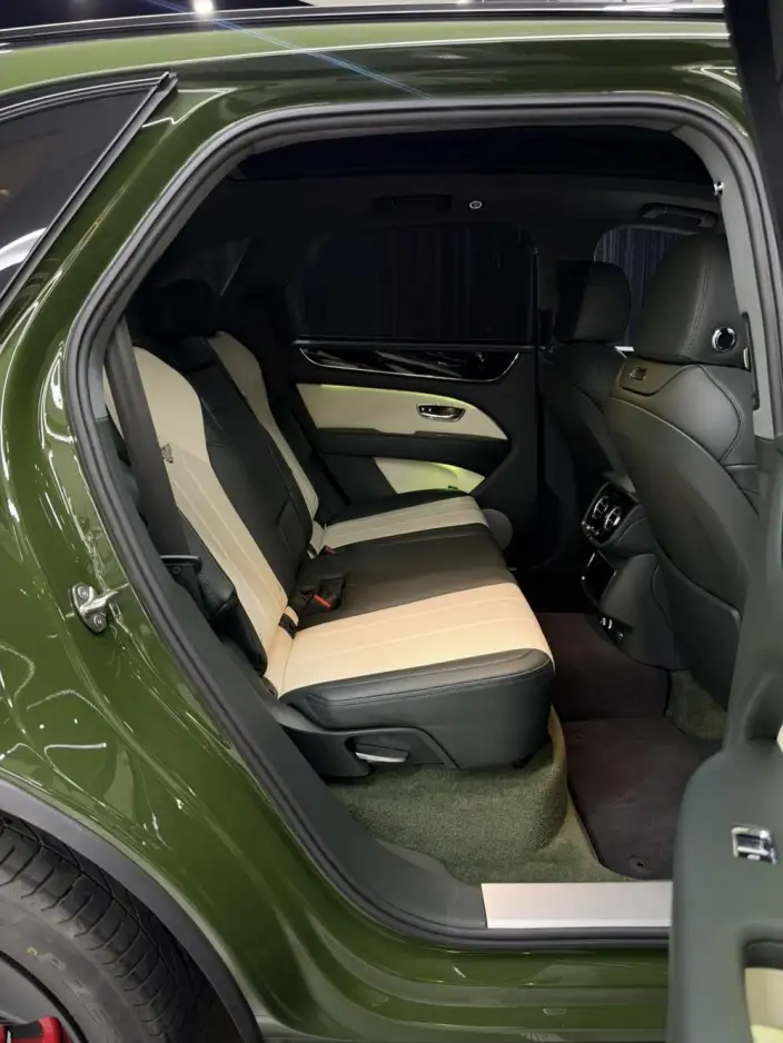 Bentayga 2022 Model 4.0T V8 – фото 8