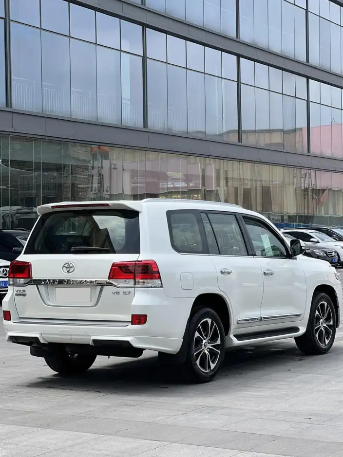 Land Cruiser （import 2021 Model 5.7L Automatic 4WD 8 seat Parallel Imported – фото 6