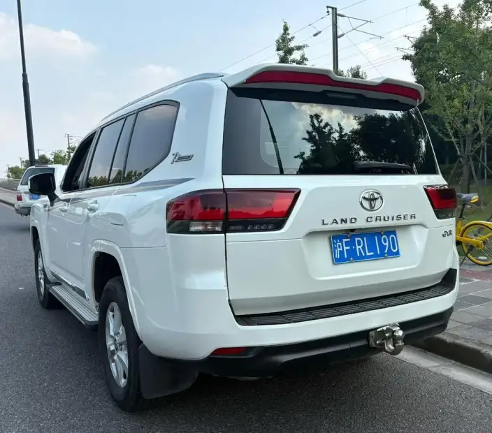Land Cruiser (import 2022 Model 4.0L Automatic 4WD 7 seat Parallel Imported – фото 4