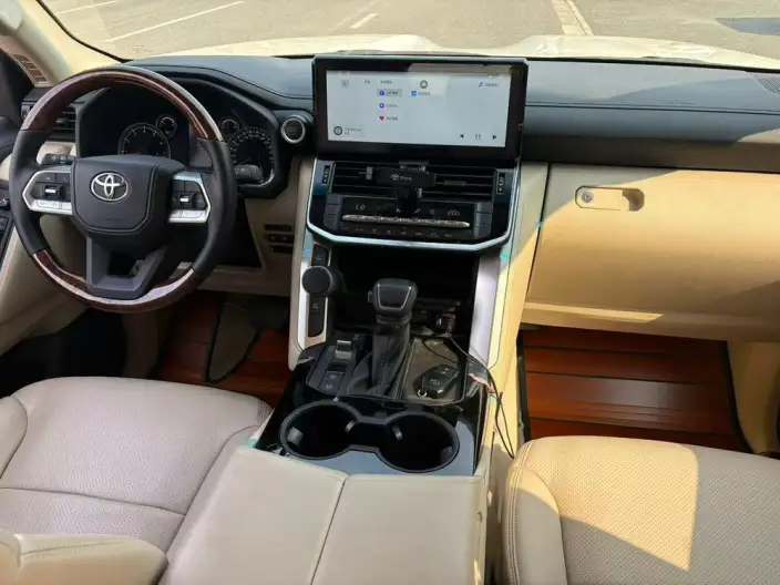 Land Cruiser (import 2022 Model 4.0L Automatic 4WD 7 seat Parallel Imported – фото 8