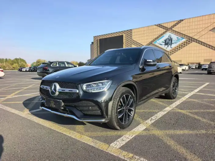 Mercedes-Benz GLC 2022 Model GLC 260 L 4MATIC Luxury Model – фото 1