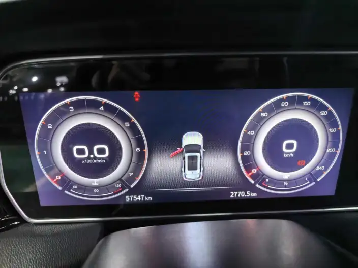 Hongqi HS5 2022 Model 2.0T Smart Flag Enjoy 4WD Edition – фото 8